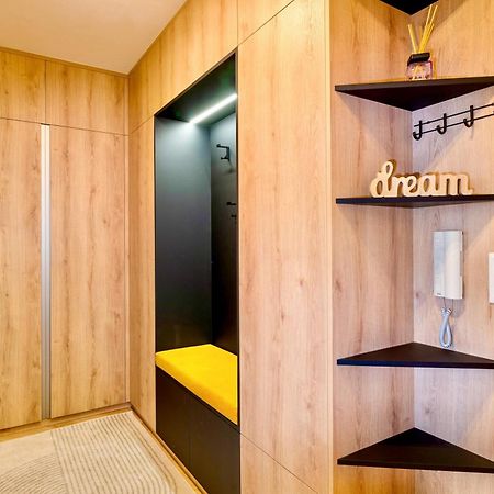 Tatrystay Cactus Luxury Apartments High Tatras ヴェルカー・ロムニツァ エクステリア 写真